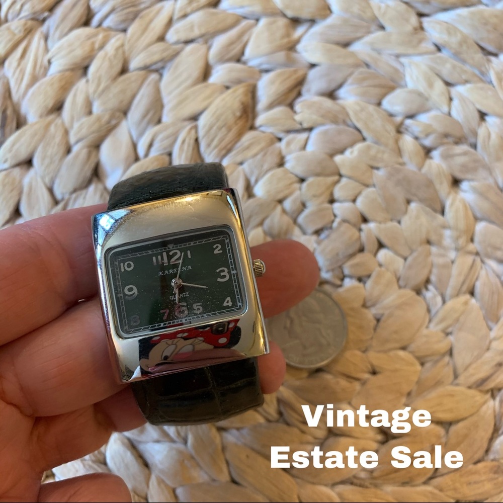 Vintage Estate Sale Kareena stainless watch